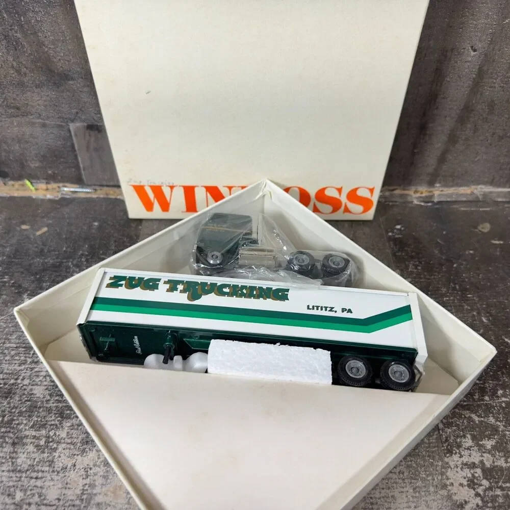 Winross Die Cast Zug Trucking Lititz, Lancaster County PA First Editon Mack Cab‎